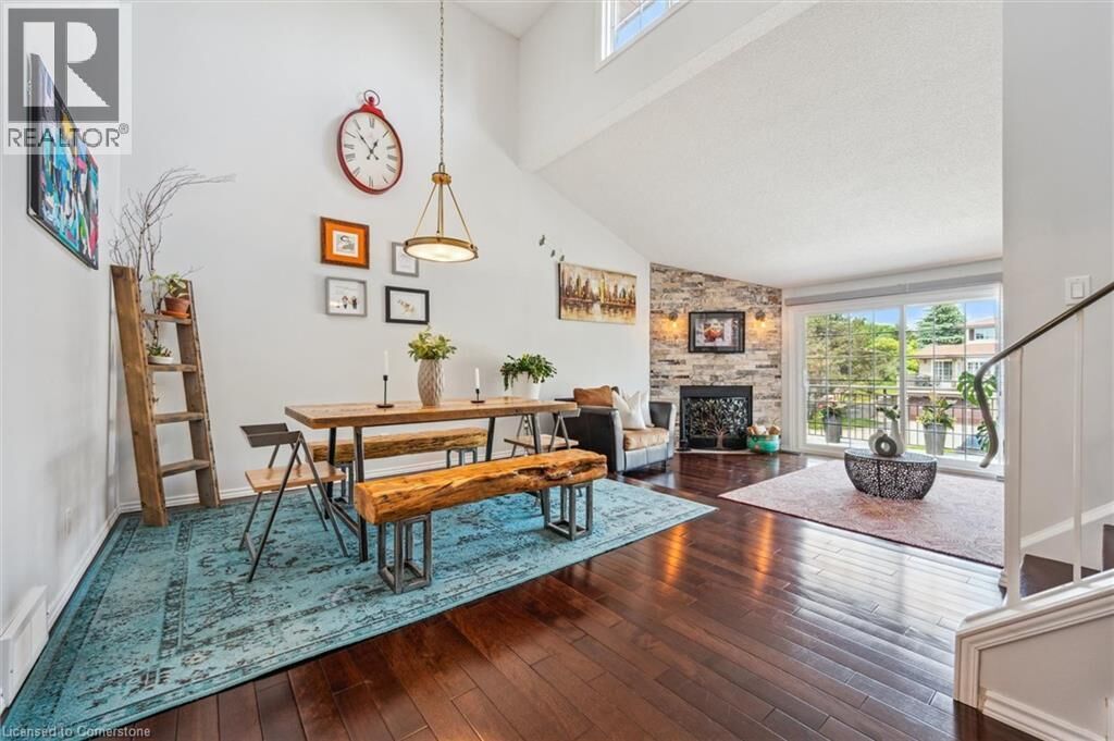 Property Photo: 454 Beechwood Place 4 ON N2T 1Y8