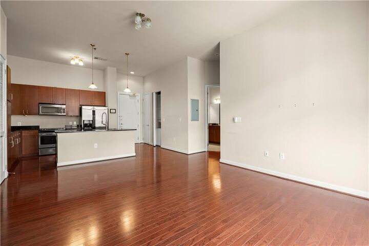Property Photo:  711 Cosmopolitan Drive NE 442  GA 30324 