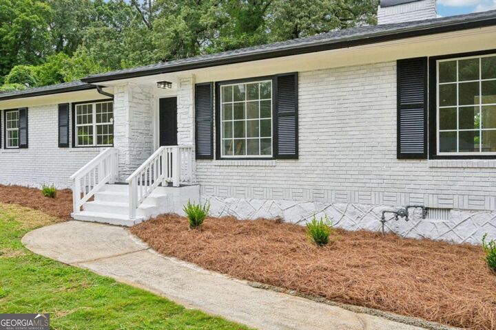 Property Photo:  1343 Downs Drive SW  GA 30311 