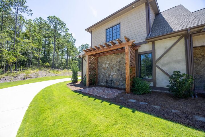 Property Photo:  8511 Lake Bright Drive  GA 31904