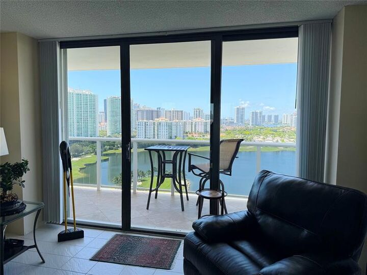 Property Photo: 3675 N Country Club Dr 2007 FL 33180