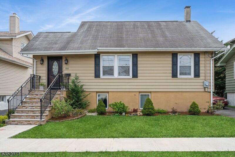Property Photo: 512 Russell Ave NJ 07657