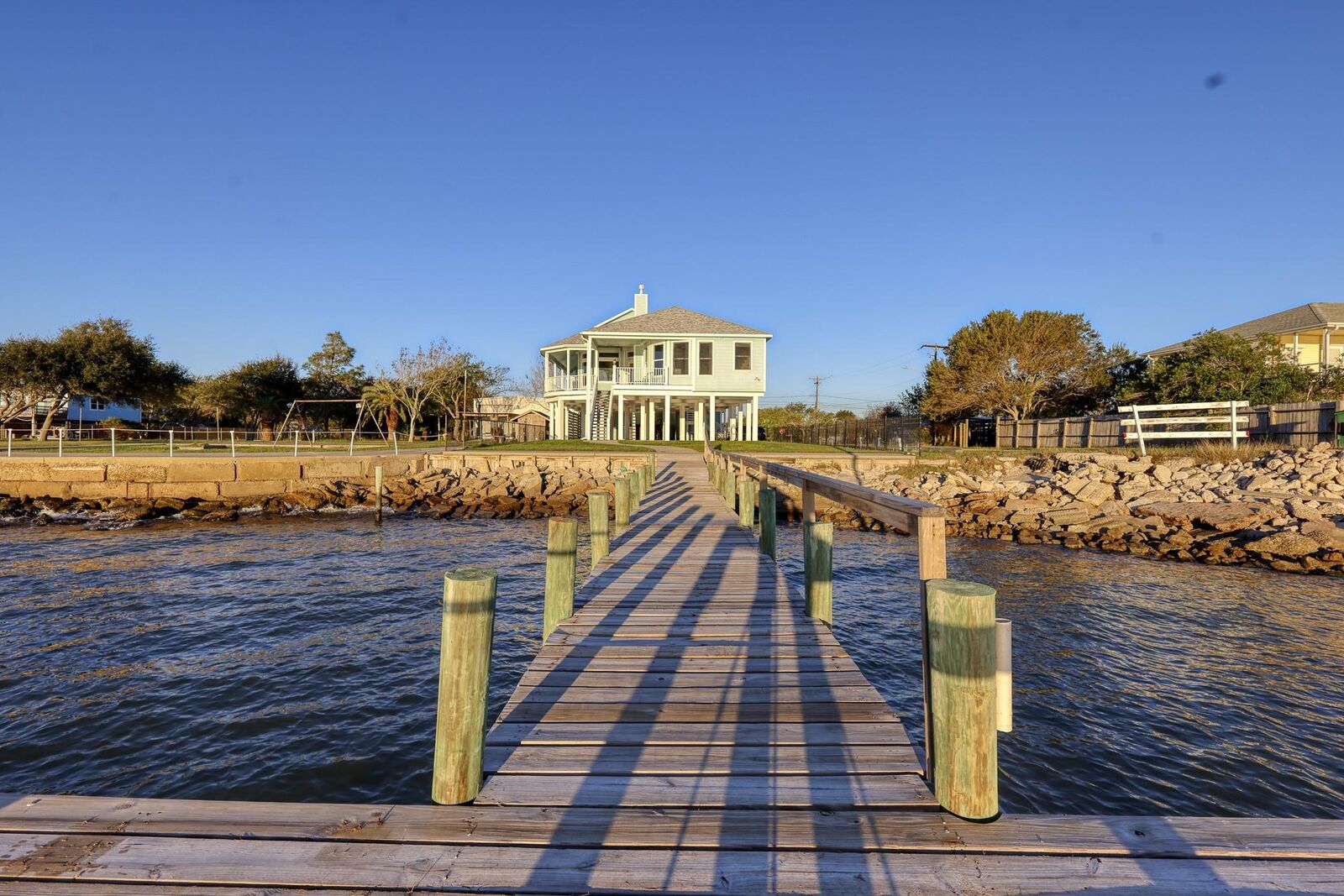 Property Photo:  415 Avenue I  TX 77539 