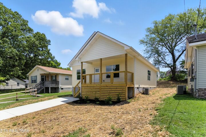 Photo de la propriété:  842 Vermont Ave  TN 37921 
