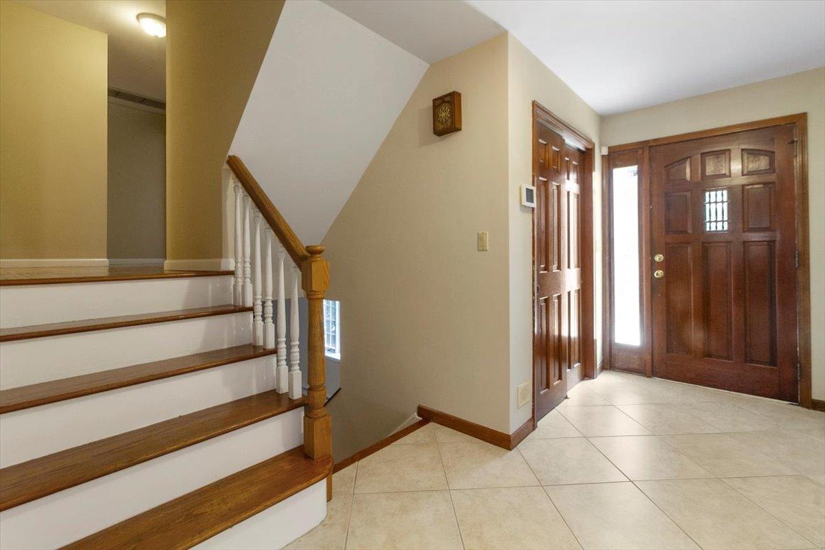 Property Photo:  12 Clifford Place  NY 10528 