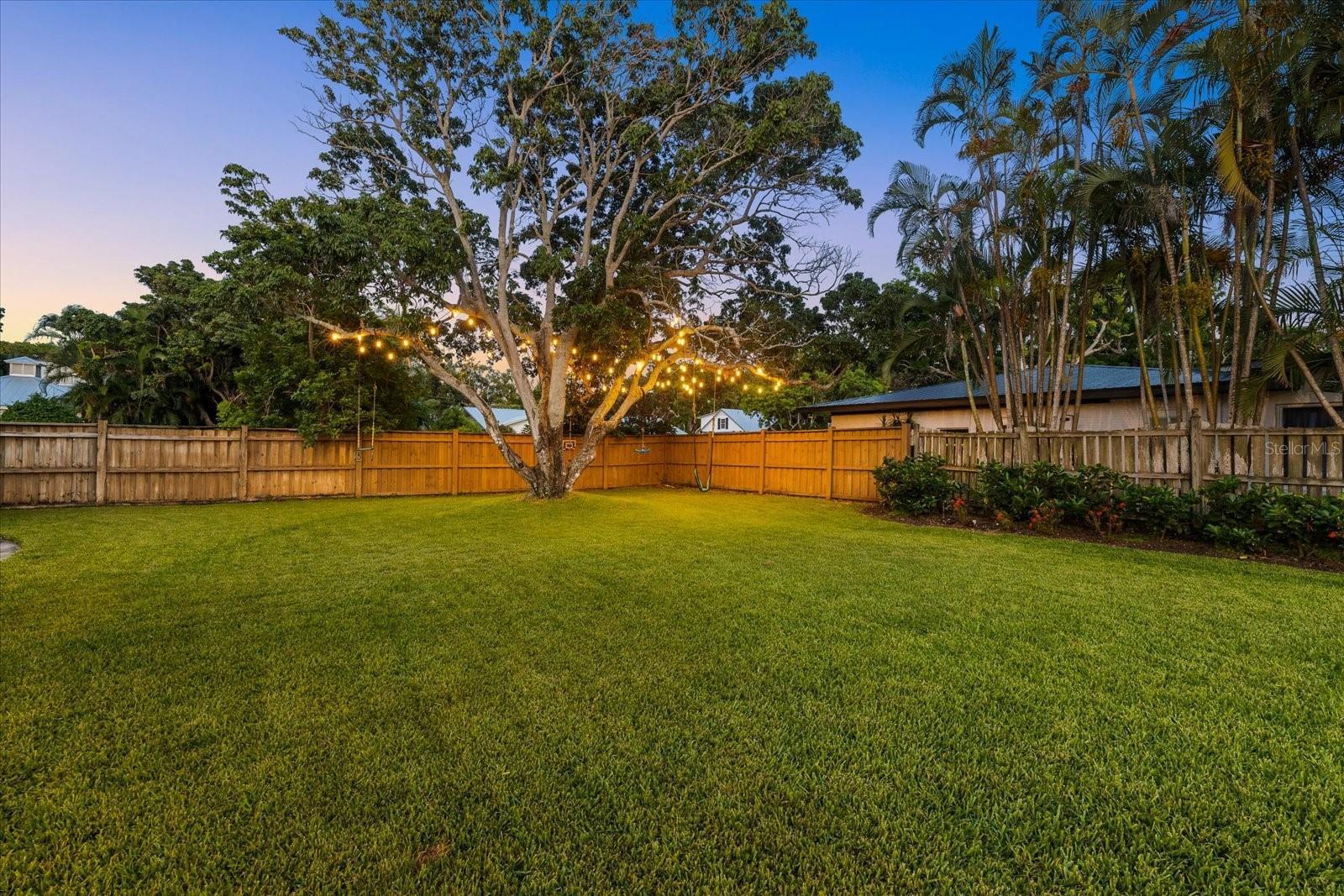 Property Photo:  3501 Riverview Boulevard  FL 34205 