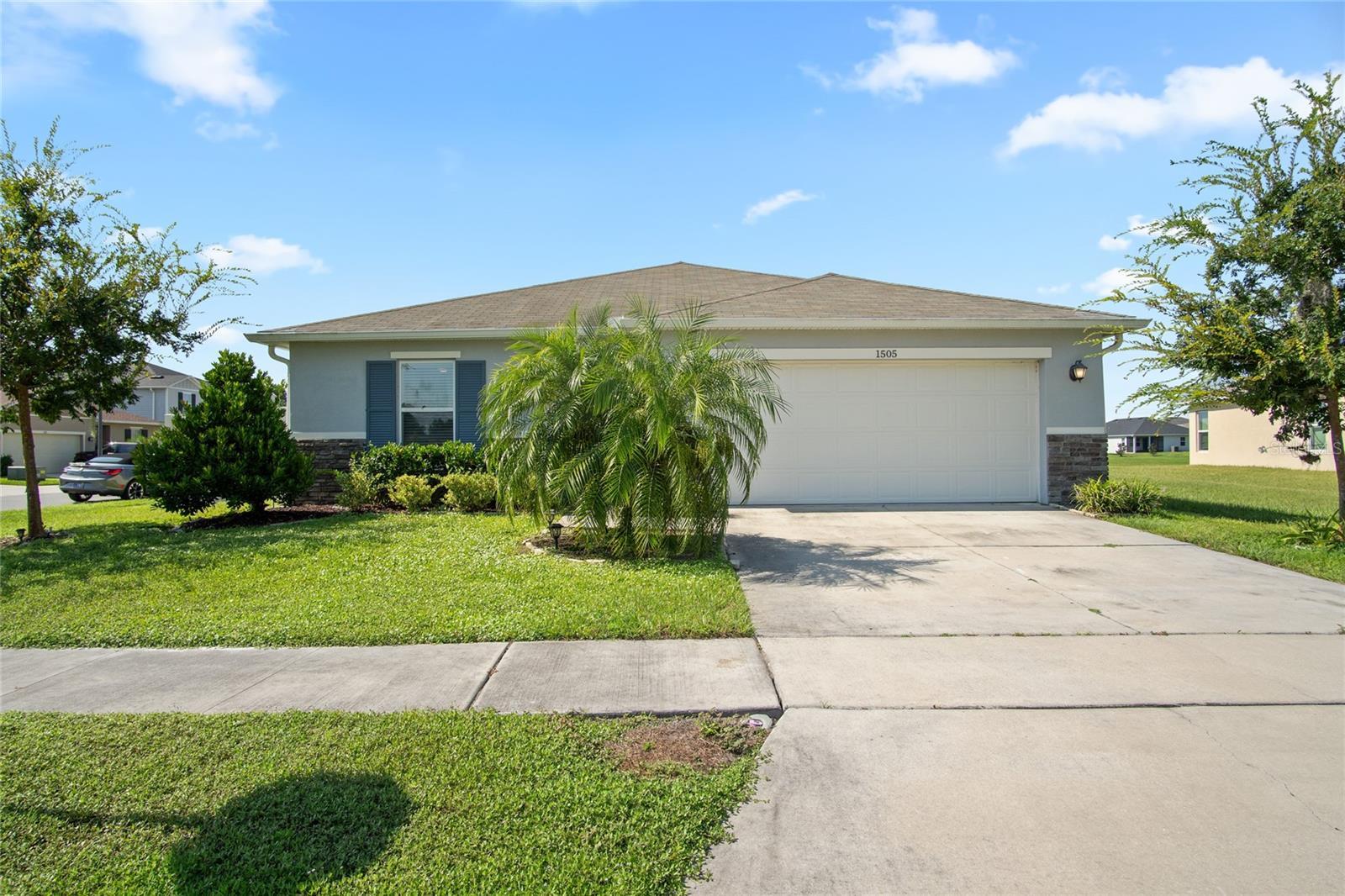 Property Photo:  1505 Venice  FL 33896 