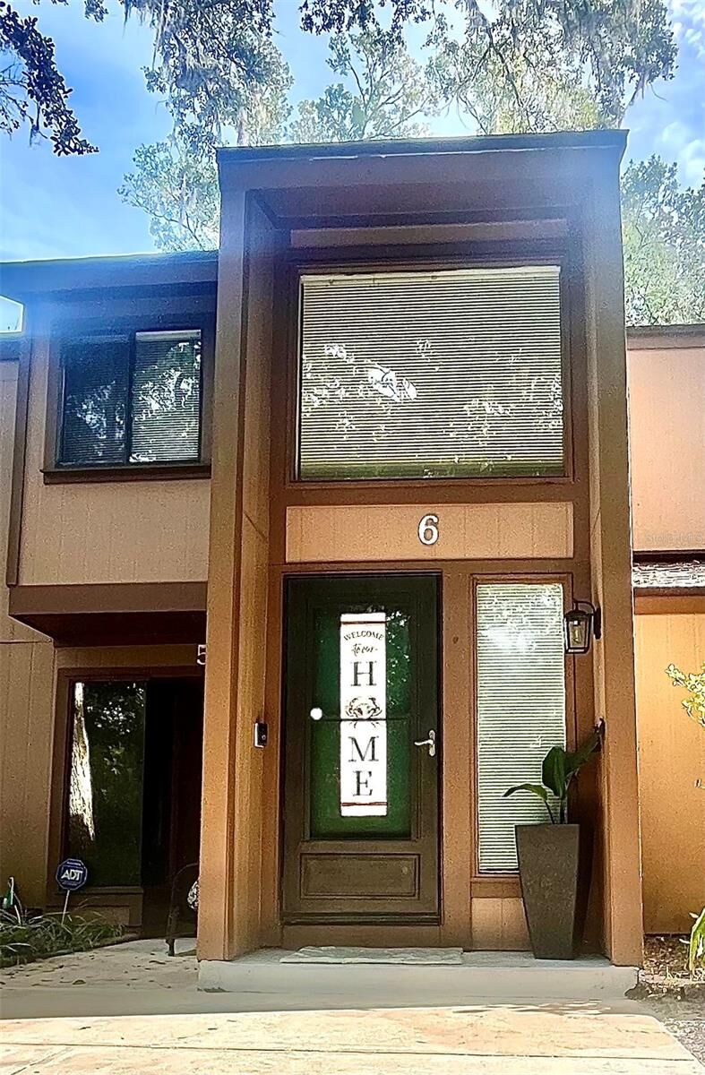 Property Photo:  6 Masters Court 6  FL 32137 