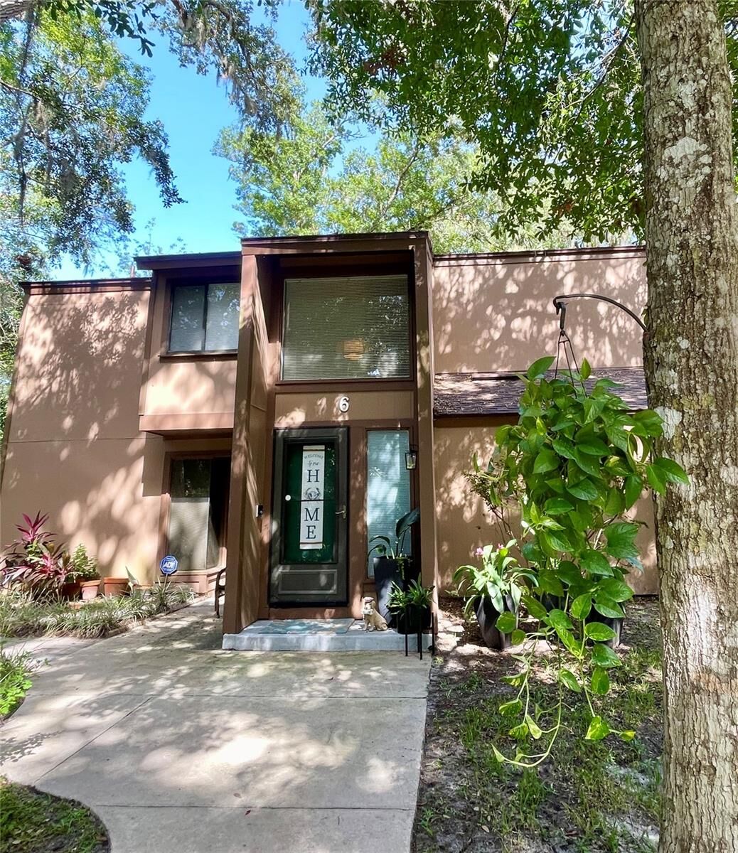 Property Photo: 6 Masters Court 6 FL 32137