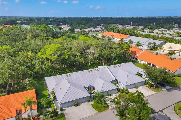 Property Photo:  5753 Casa Del Sol Boulevard 3219  FL 34233 