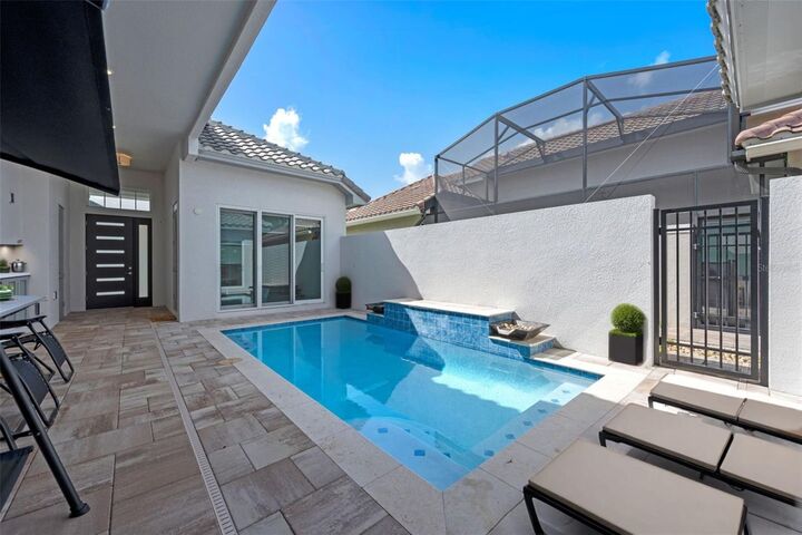 Property Photo:  272 Hampton Loop  FL 33837 