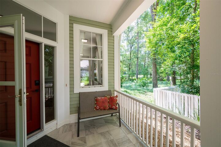 Property Photo: 10146 SW 52nd Road FL 32608