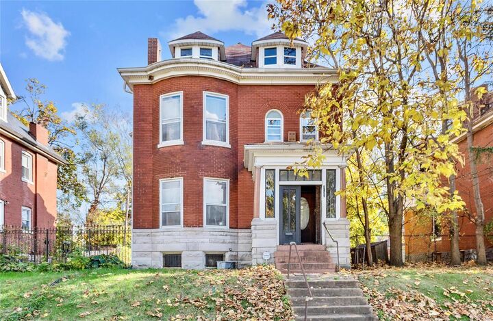 1912 E Adelaide Avenue  St Louis MO 63107 photo
