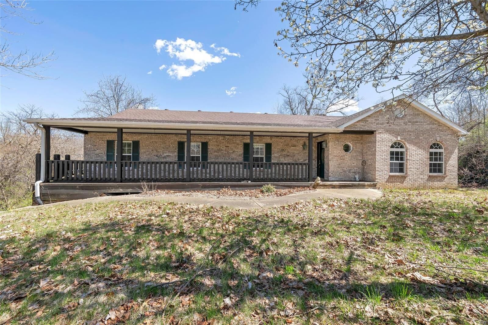 Property Photo: 10 Oakside Drive IL 62234
