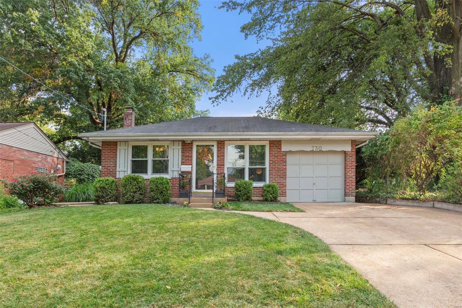 Property Photo: 730 Landscape Avenue MO 63119