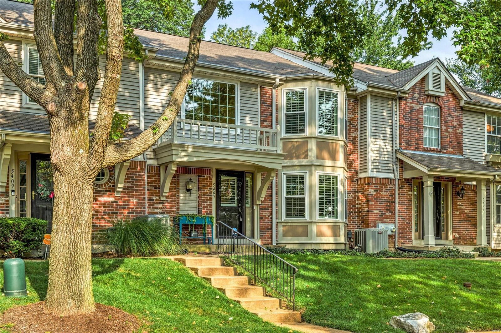 Property Photo: 5405 Kenrick Parke Drive MO 63119