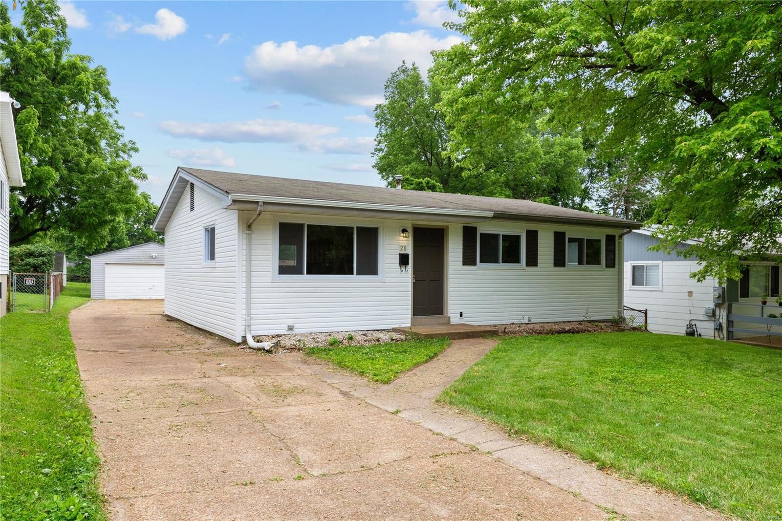 Property Photo:  20 Albert Avenue  MO 63135 