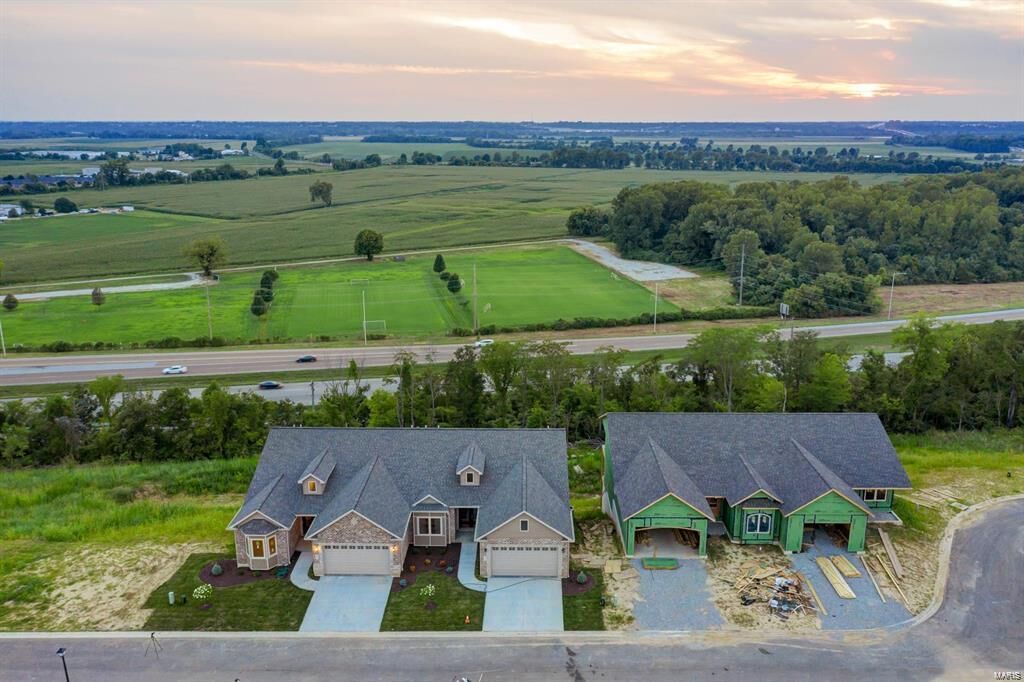 Property Photo: 2428 Sunset Ridge IL 62236