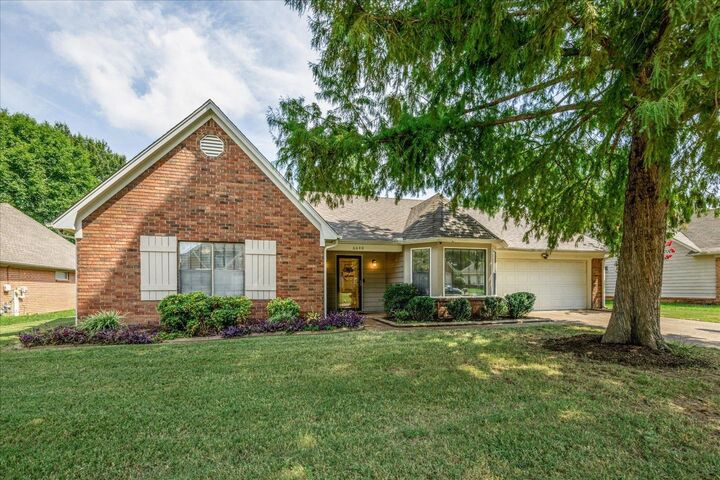 Property Photo: 6640 Laurel Valley Dr TN 38135