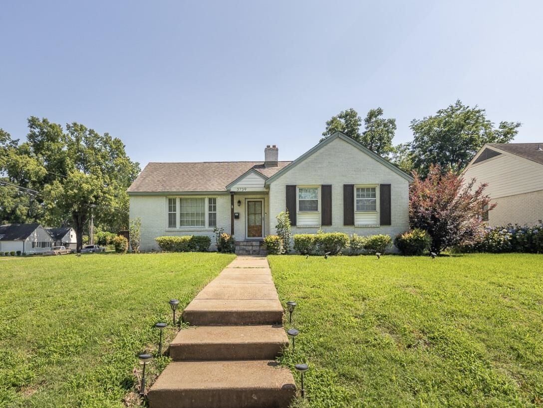 Property Photo: 3739 Charleswood Ave TN 38122
