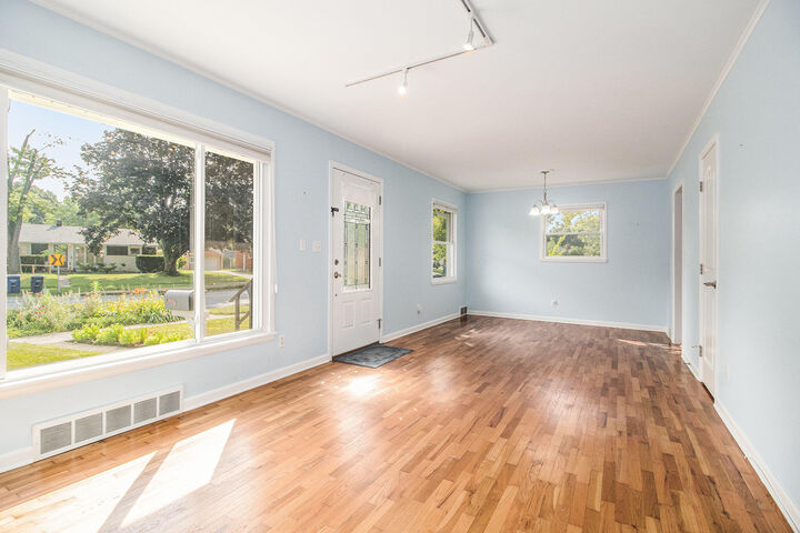 Property Photo: 900 Barton Drive MI 48105