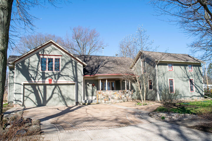 136 E South Street  Athens MI 49011 photo