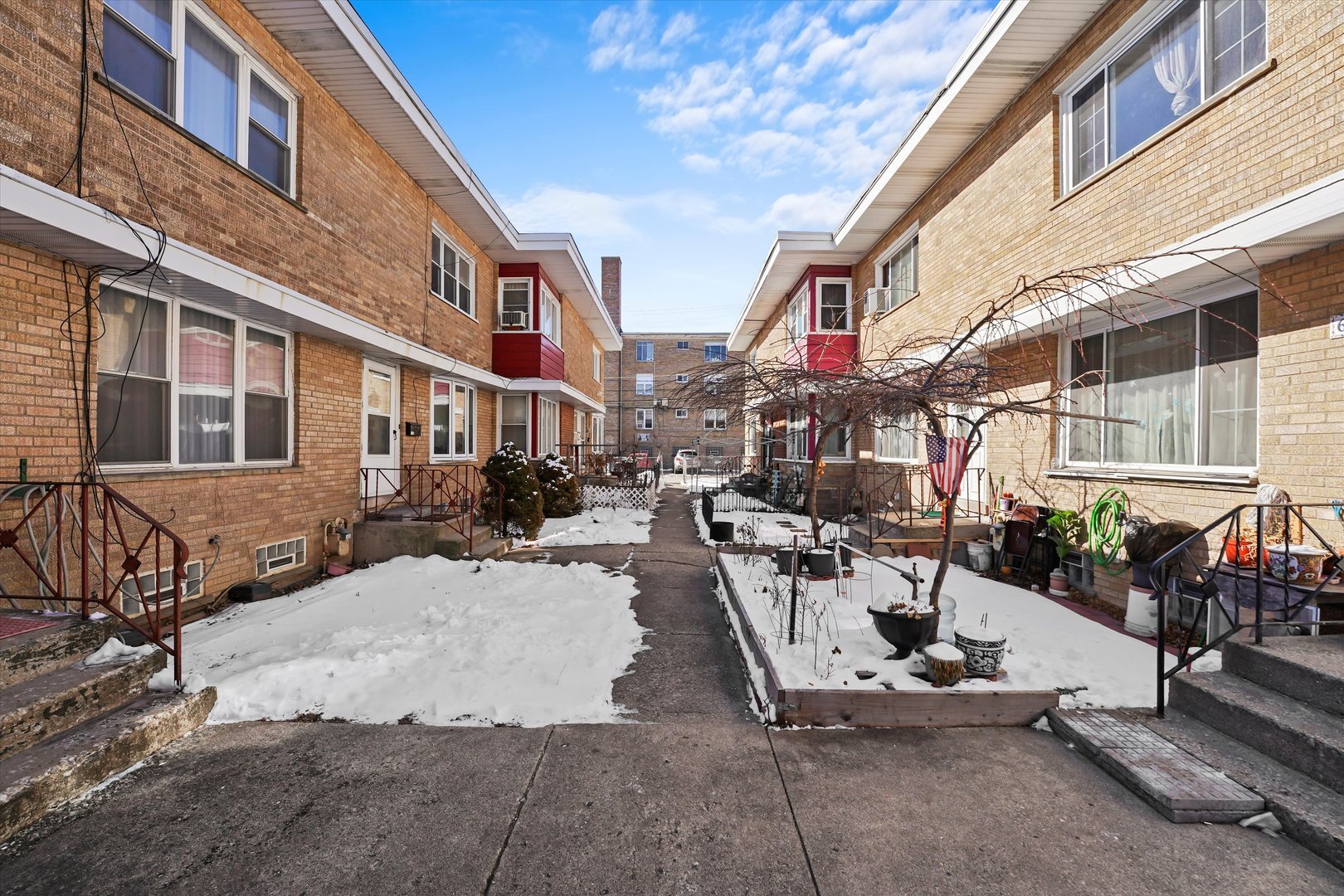 Property Photo: 6030 N Winchester Avenue C IL 60660