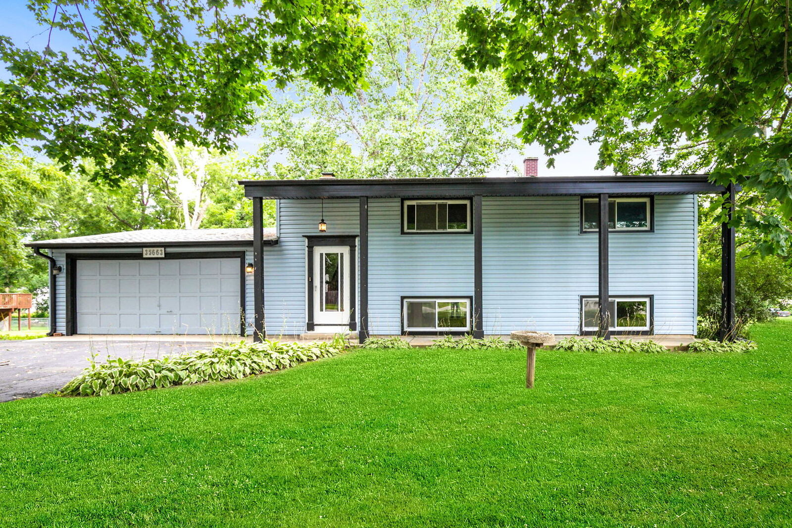 Property Photo: 35663 N Helendale Road IL 60041