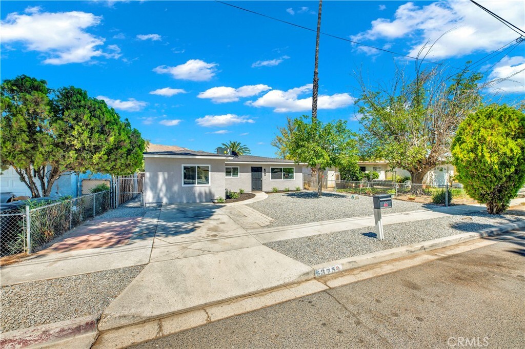 Property Photo: 375 N Victoria Avenue CA 92583
