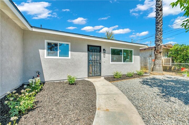 Property Photo:  375 N Victoria Avenue  CA 92583 