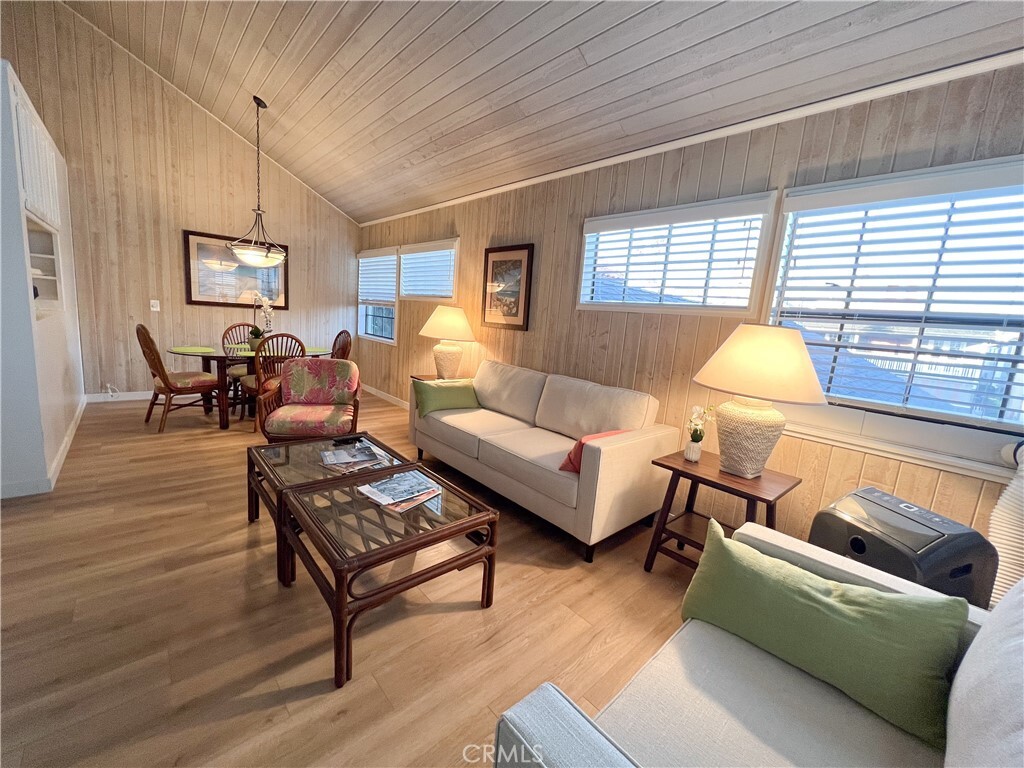Property Photo:  315 1/2 Diamond Avenue  CA 92662 