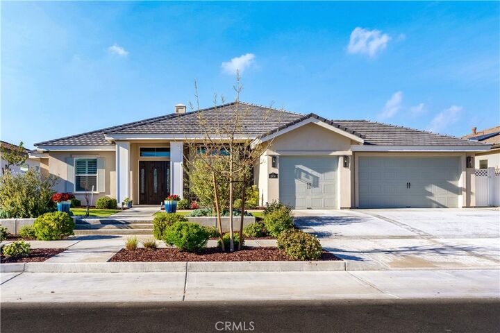 Property Photo: 13714 Stonethwaite Lane CA 93311