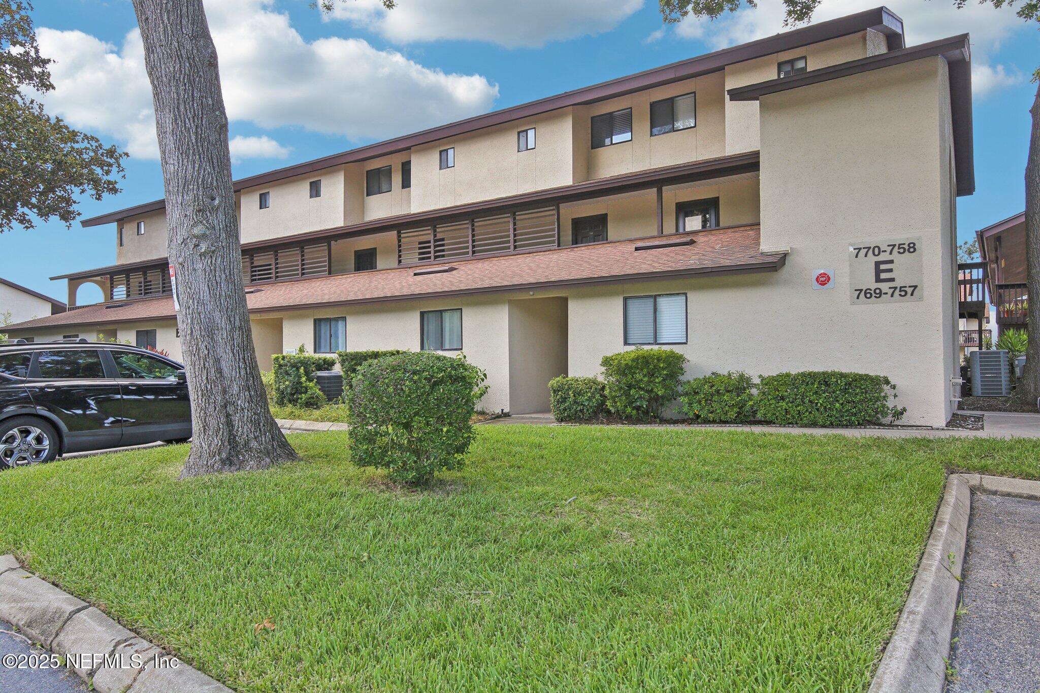 Property Photo: 1255 Ponce Island Drive 759 FL 32095