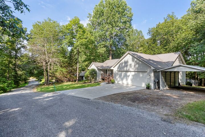 Property Photo: 311 Deerwood Trail Road GA 30512
