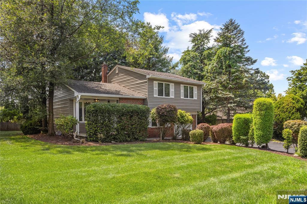 41 Hopper Avenue  Westwood NJ 07675 photo