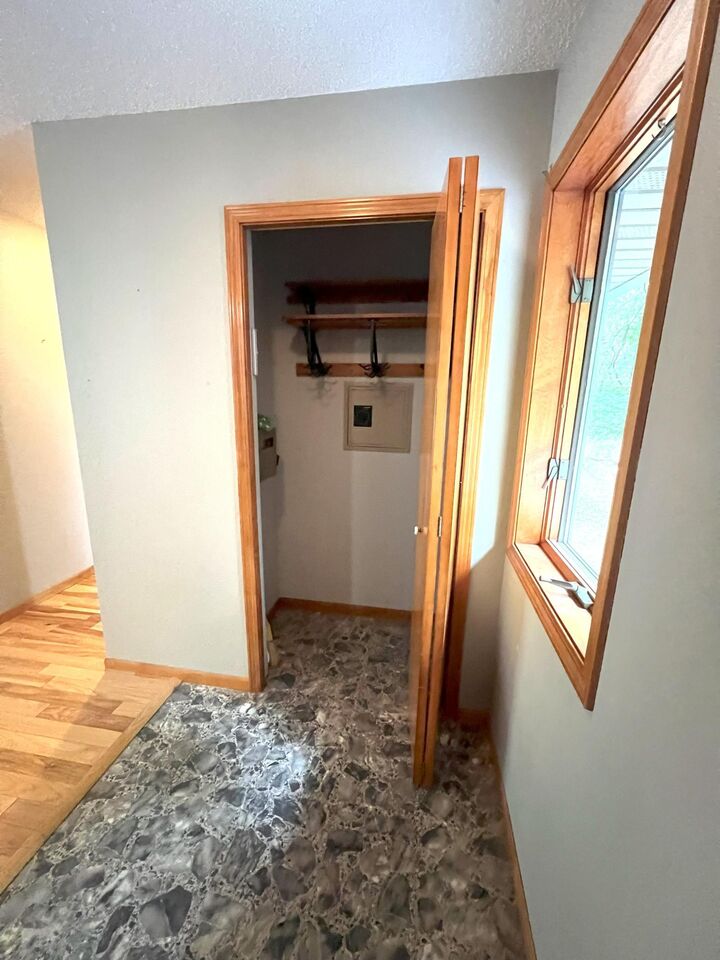 Property Photo:  200 Elm Drive  MN 55315 