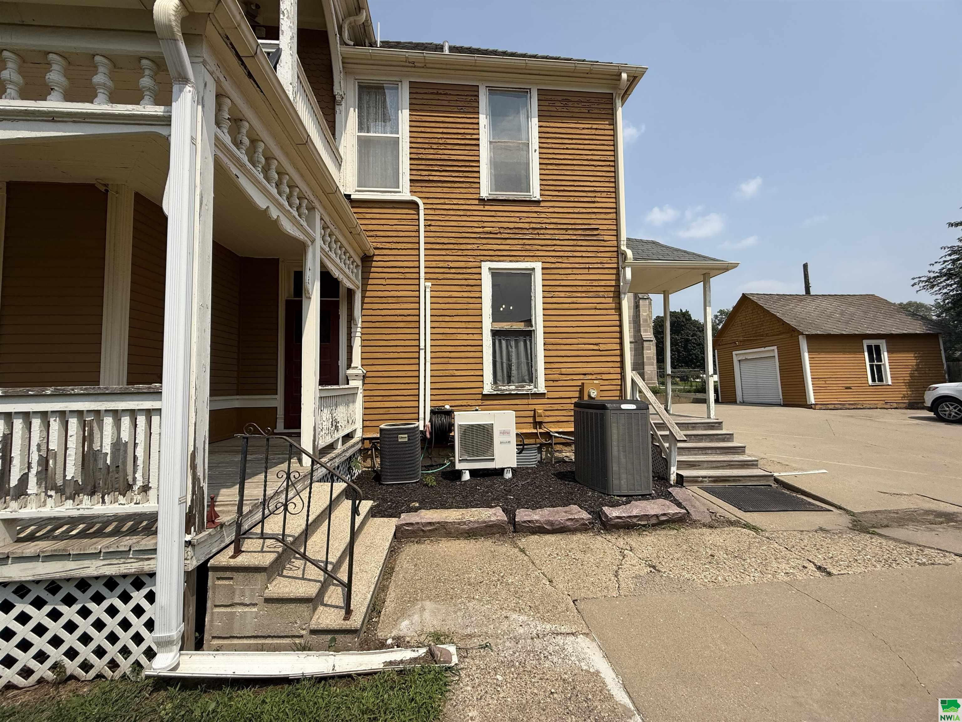 Property Photo: 914 Jackson IA 51105