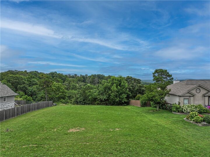 8 W Bluff Lane  Holiday Island AR 72631 photo