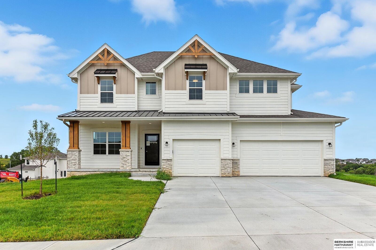Property Photo:  10508 S 117th Street  NE 68046 