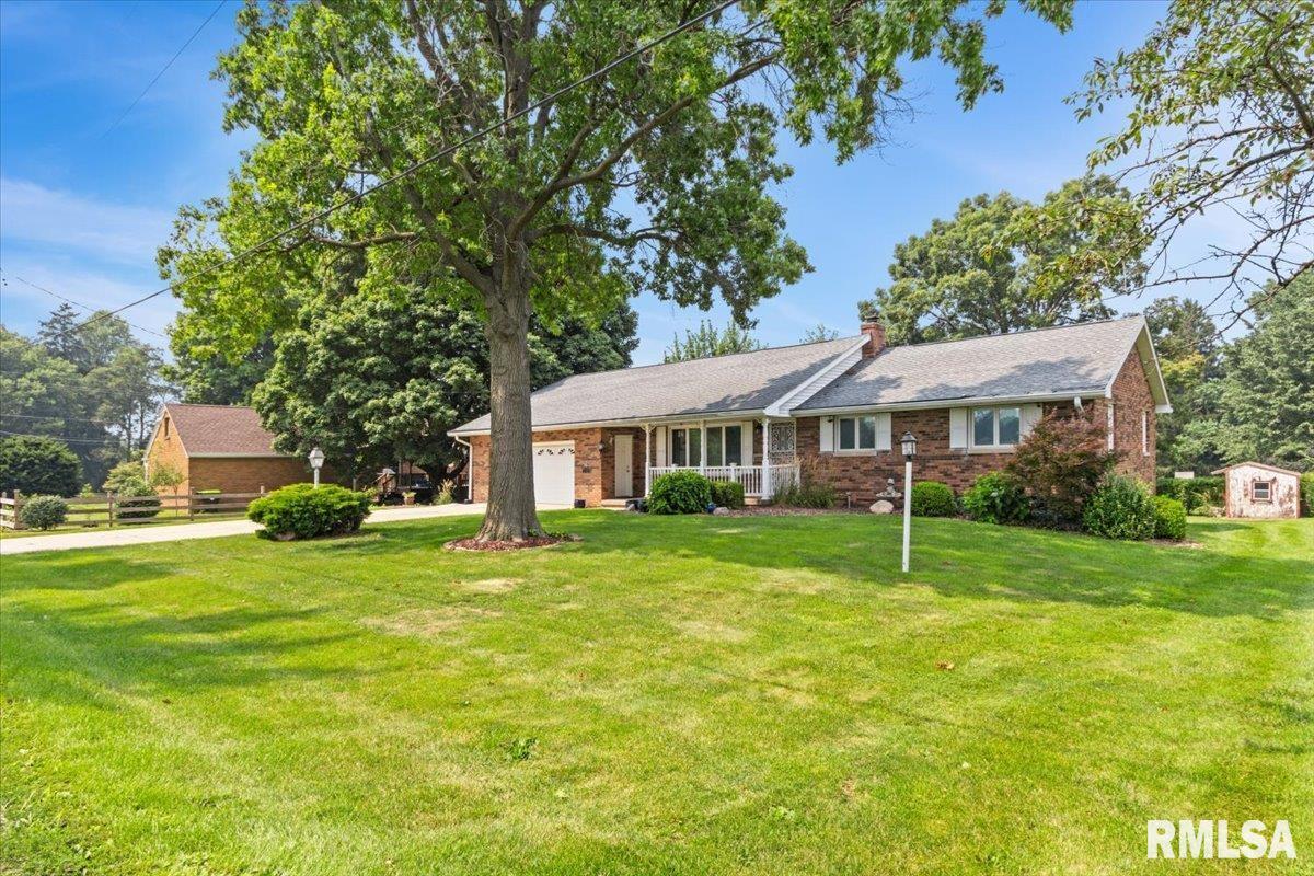 Property Photo: 107 Oakland Avenue IL 61571