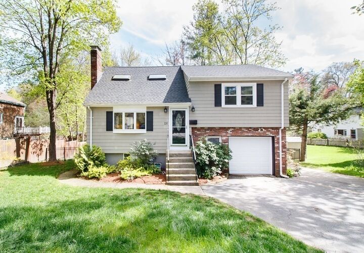 116 Manor Ave  Wellesley MA 02482 photo