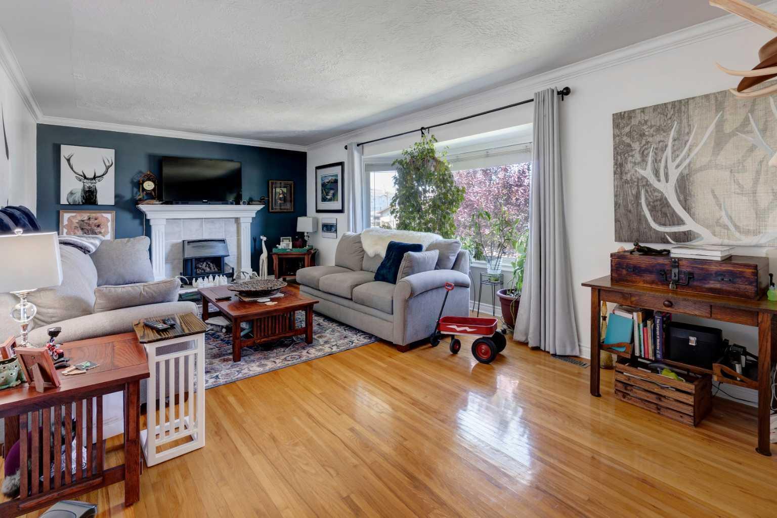 Property Photo: 2141 19 Avenue AB T0M 0W0