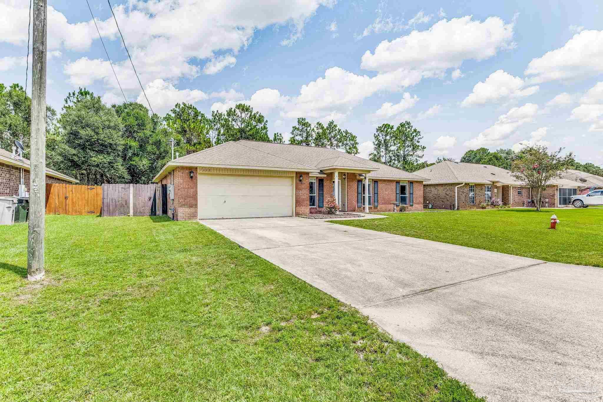 Property Photo: 1068 Joaquin Rd FL 32506