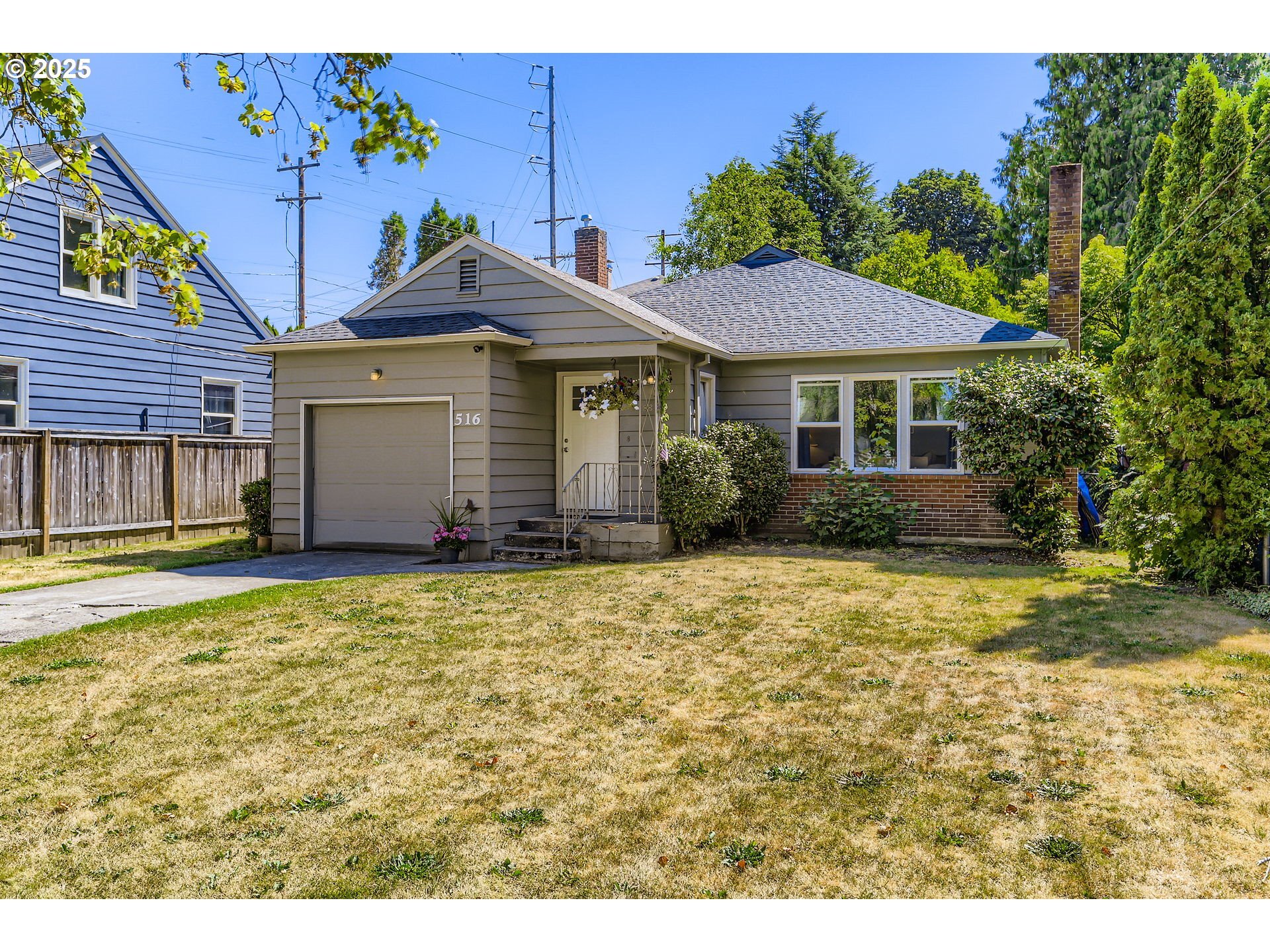 516 SE 58th Ave  Portland OR 97215 photo