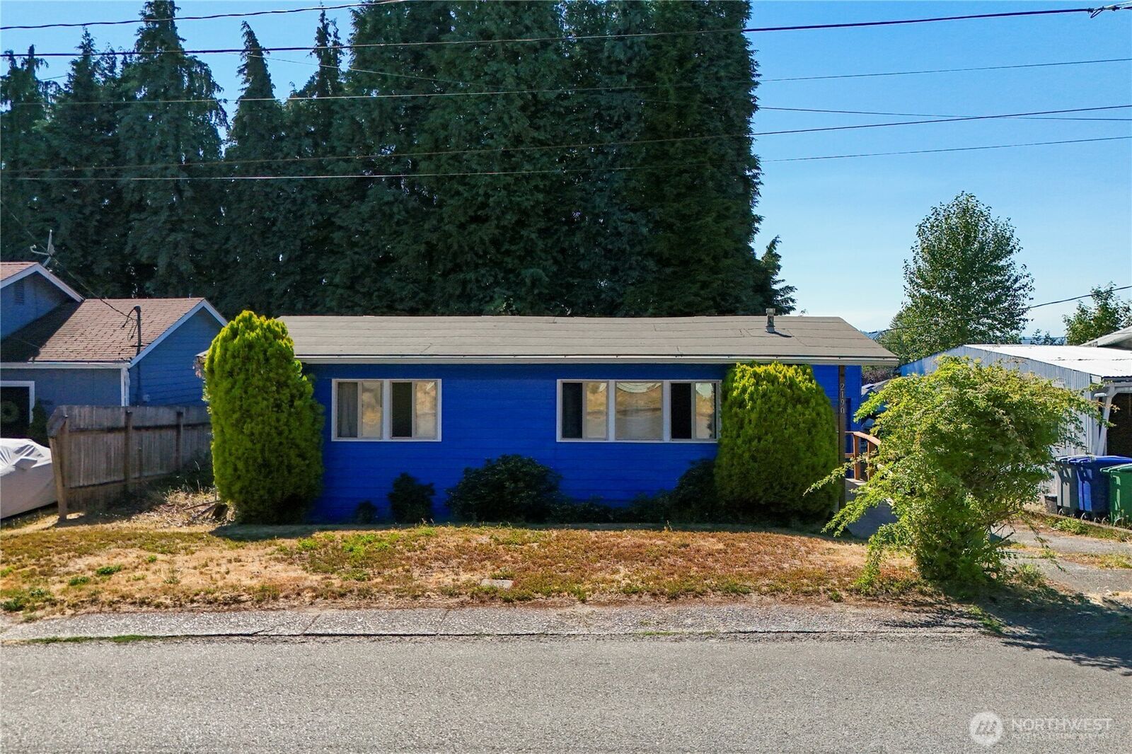 Property Photo: 2190 NE 9th Place WA 98056