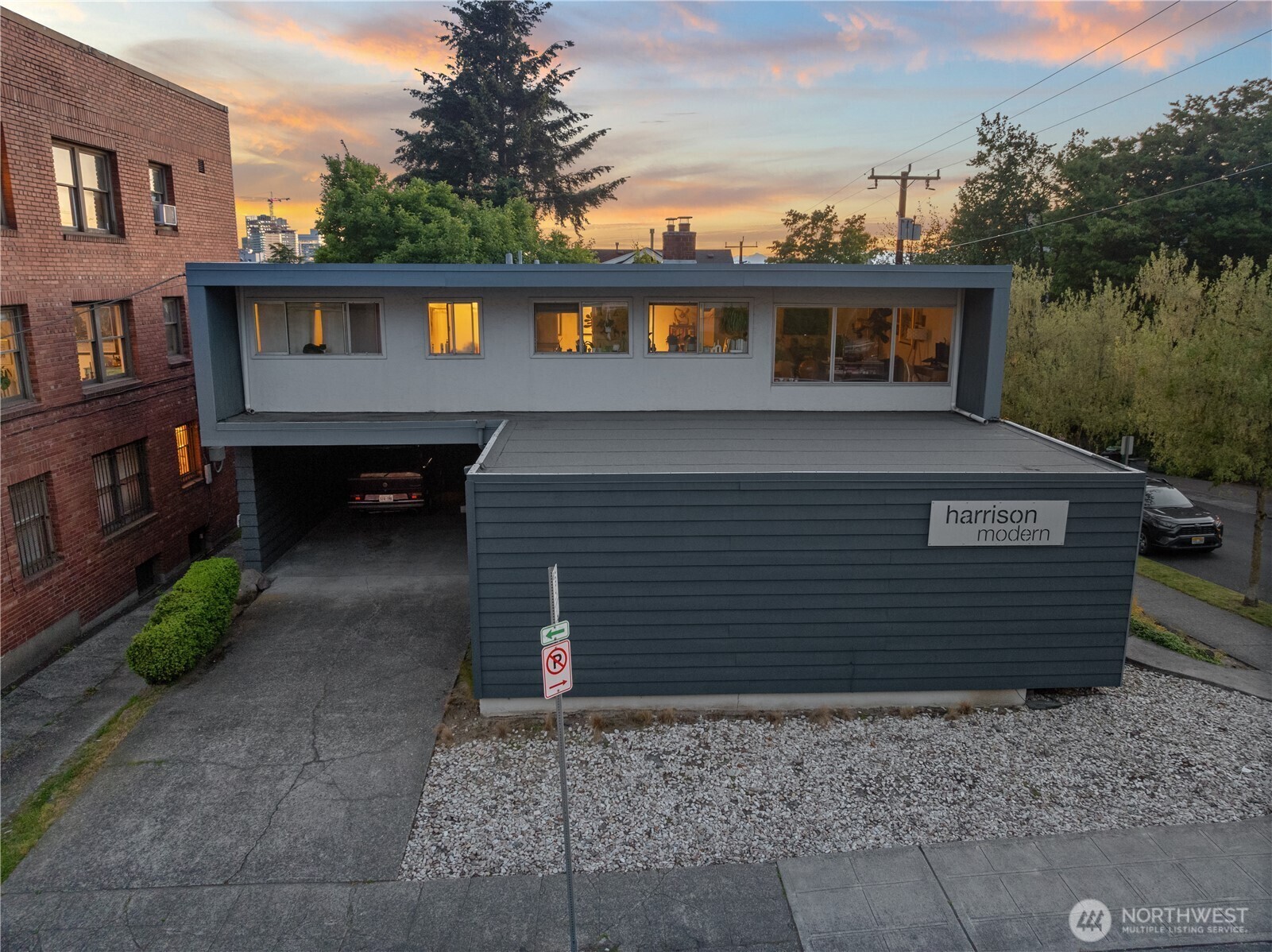 Property Photo: 1111 E Harrison Street WA 98102