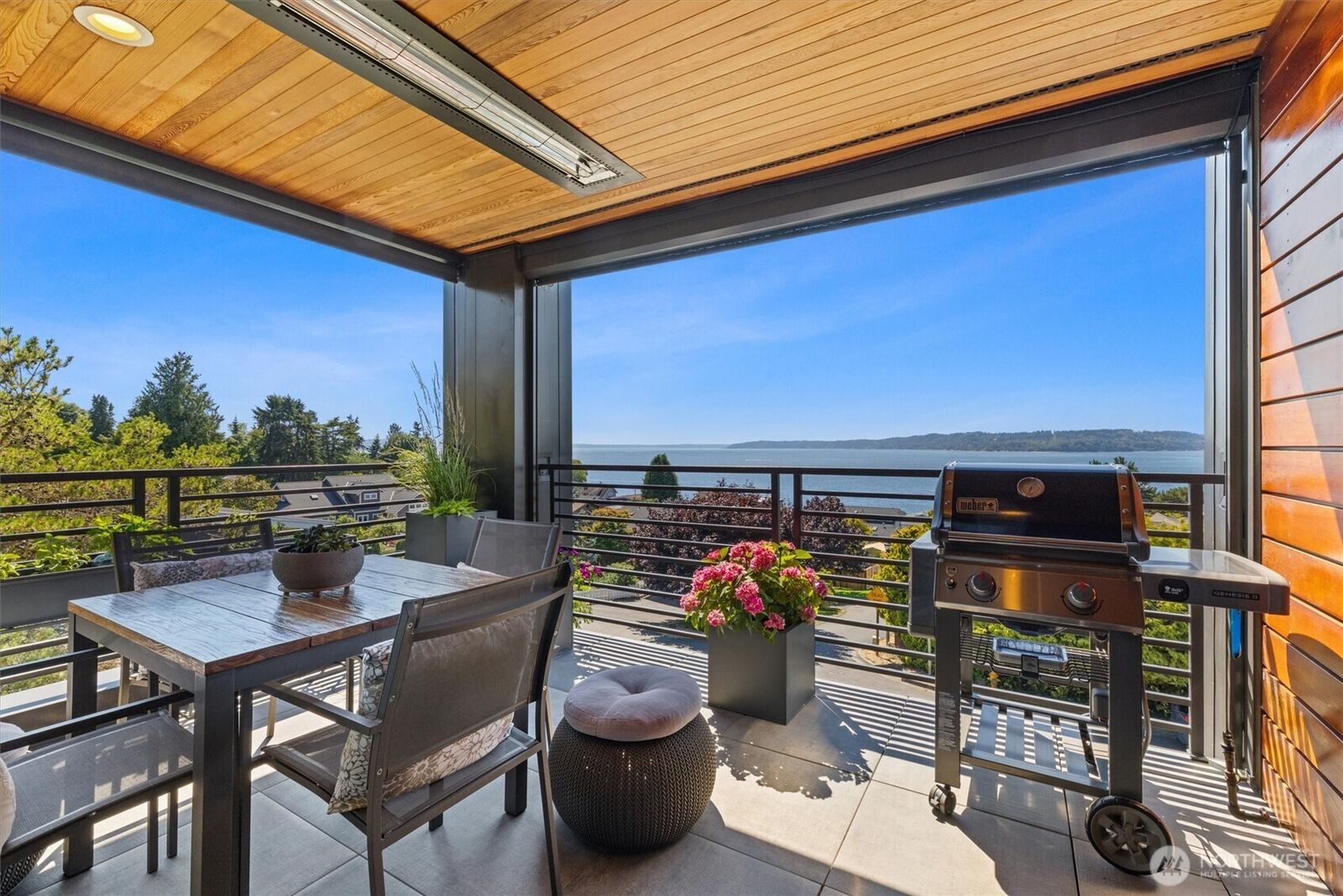 Property Photo: 23840 7th Avenue S A102 WA 98198
