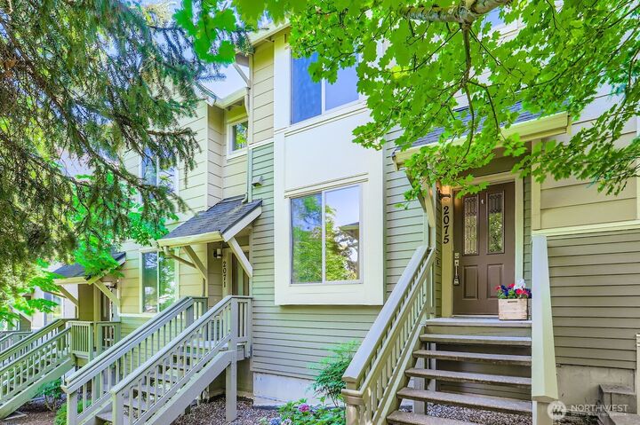 2075 NW Boulder Way Drive  Issaquah WA 98027 photo