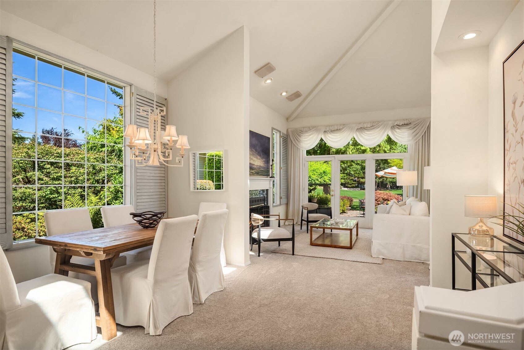 Property Photo:  2029  Mill Green Court SE  WA 98012 
