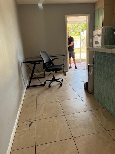 Property Photo:  13793 Oleander Avenue  FL 33408 